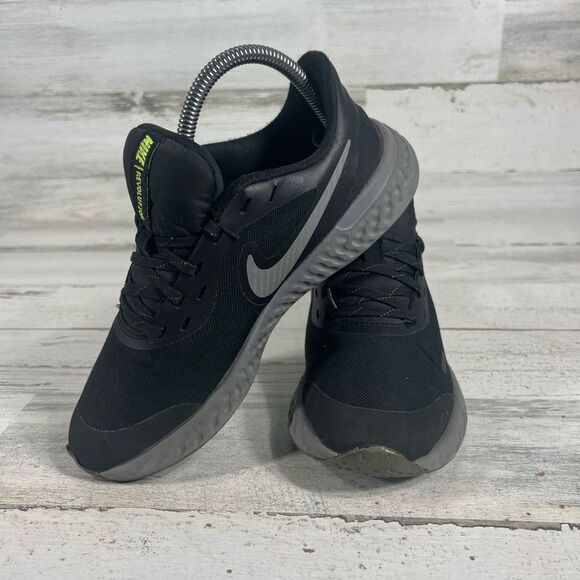 Nike Womens Revolution 5 Running Athletic Sneaker Shoes Black Size 4.5 - Picture 5 of 8